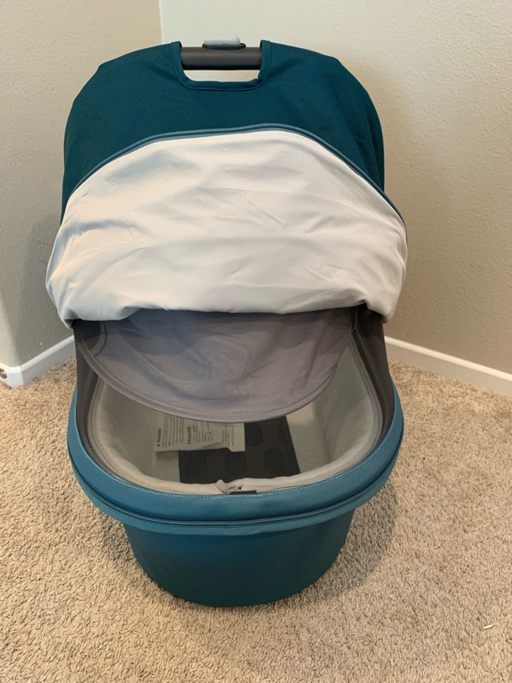 UPPAbaby Finn (Teal blue) bassinet - Picture 15 of 17